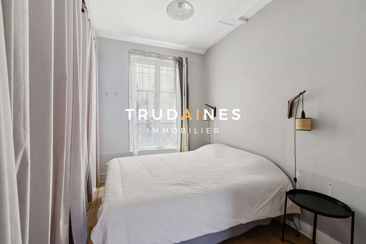 Appartement à PARIS-9E