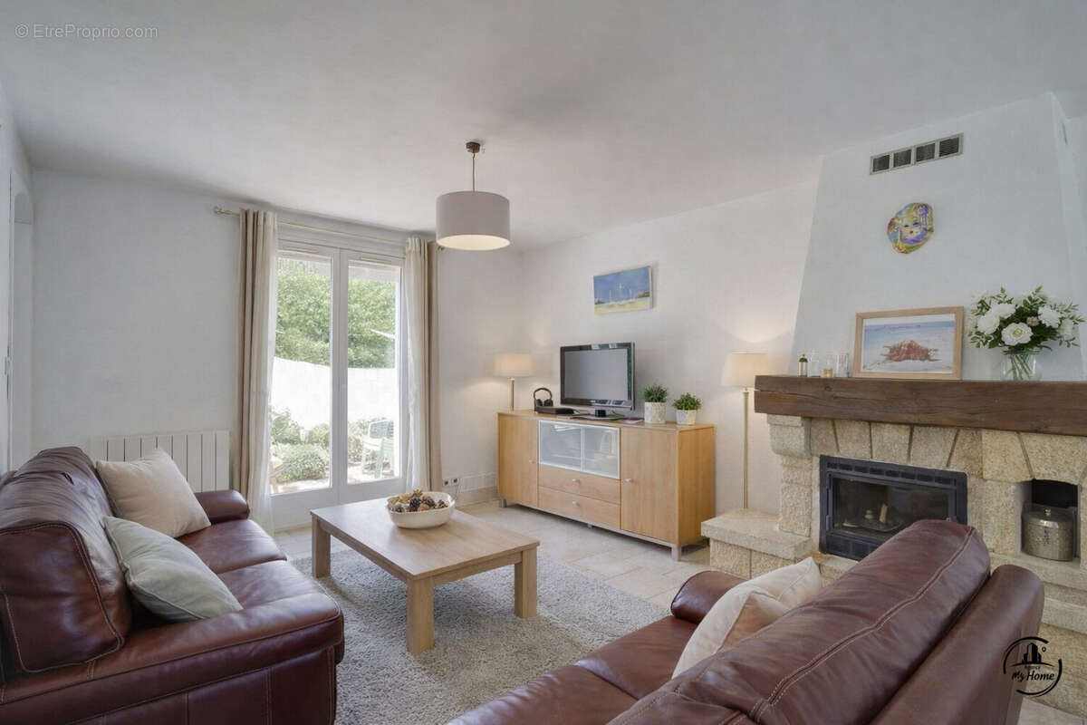 Maison à ROCHE-LA-MOLIERE