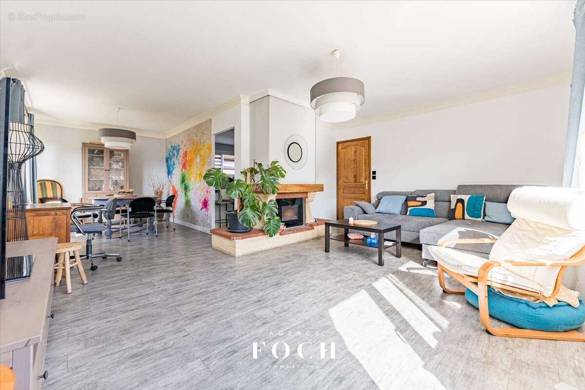 Maison à CORNY-SUR-MOSELLE