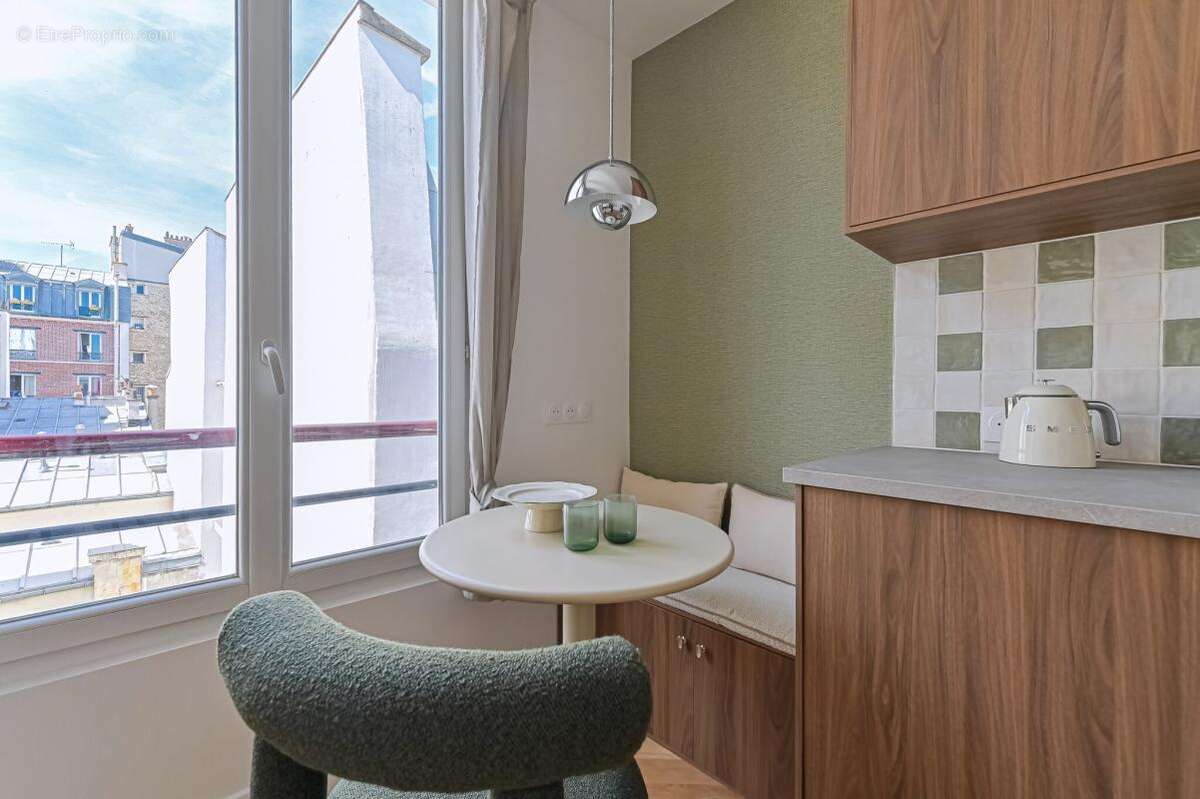 Appartement à PARIS-11E