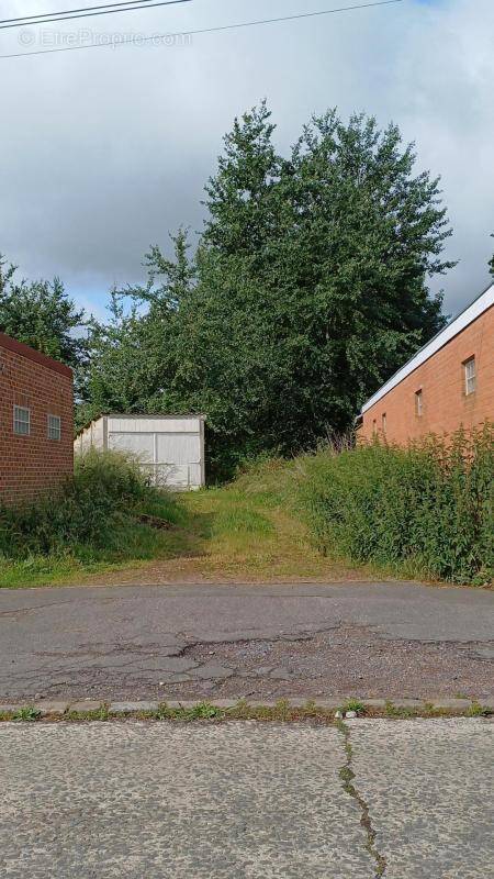 Terrain à SIN-LE-NOBLE