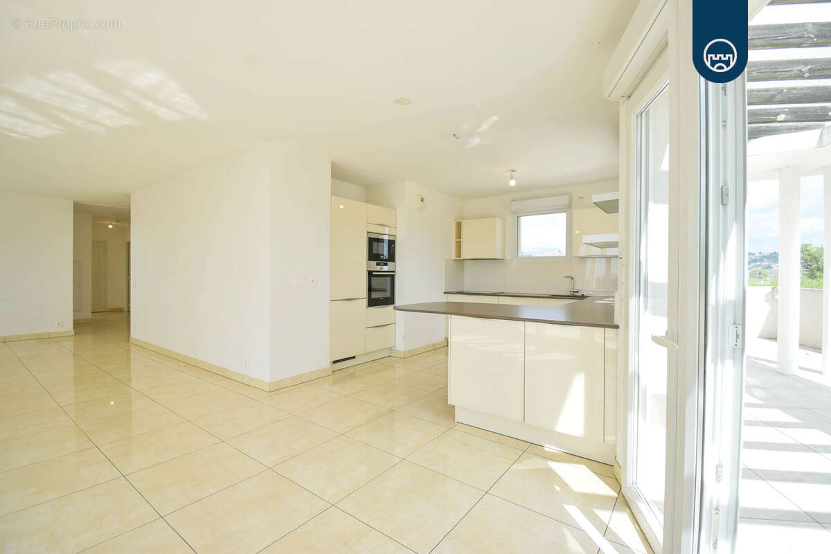 Appartement à CAGNES-SUR-MER