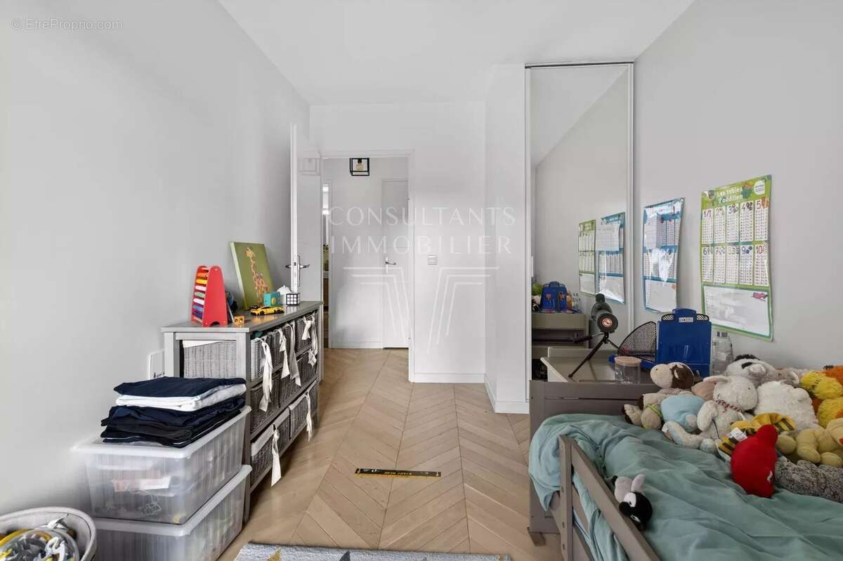 Appartement à ISSY-LES-MOULINEAUX