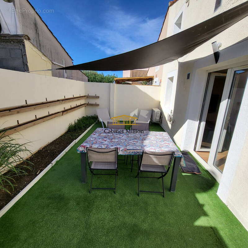 Maison à VIC-LA-GARDIOLE