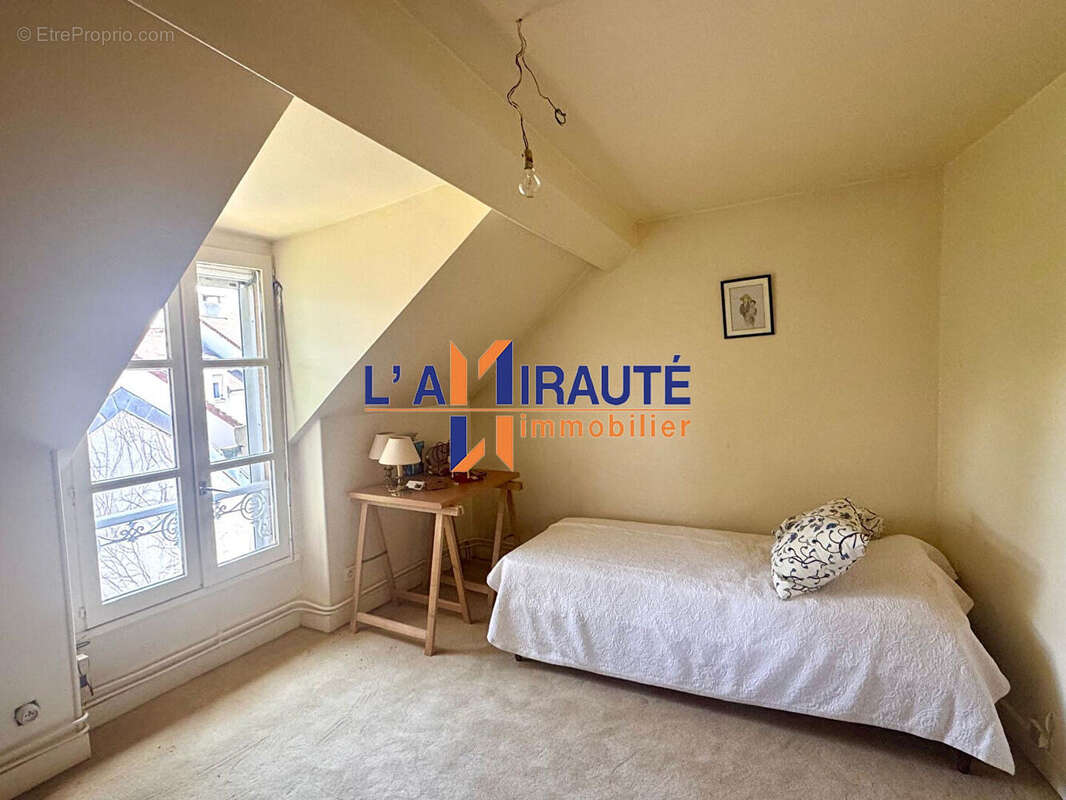 Maison à MAISONS-LAFFITTE