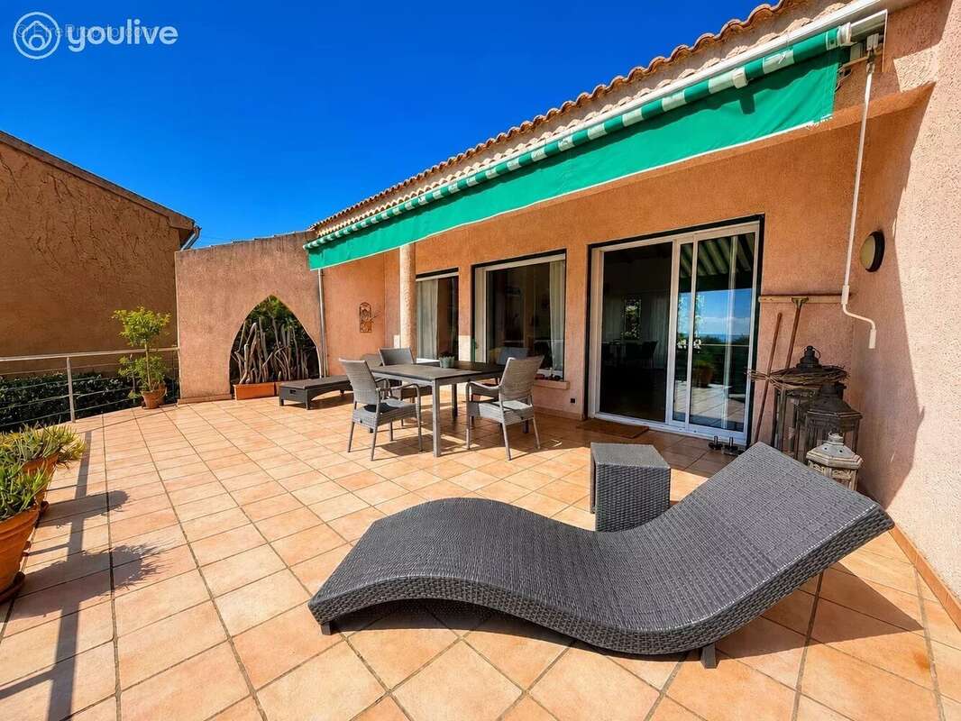 Villa T5 avec sa vue mer et son jardin arboré - photo 6