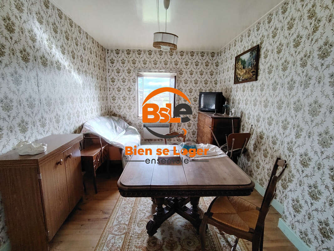 Maison à REZENTIERES