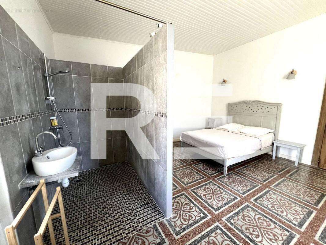 Maison à AIGUES-VIVES