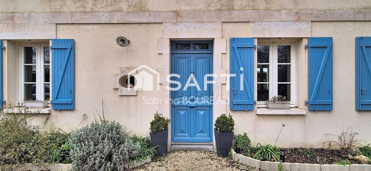 Maison 147 m² à Echire  - photo 2