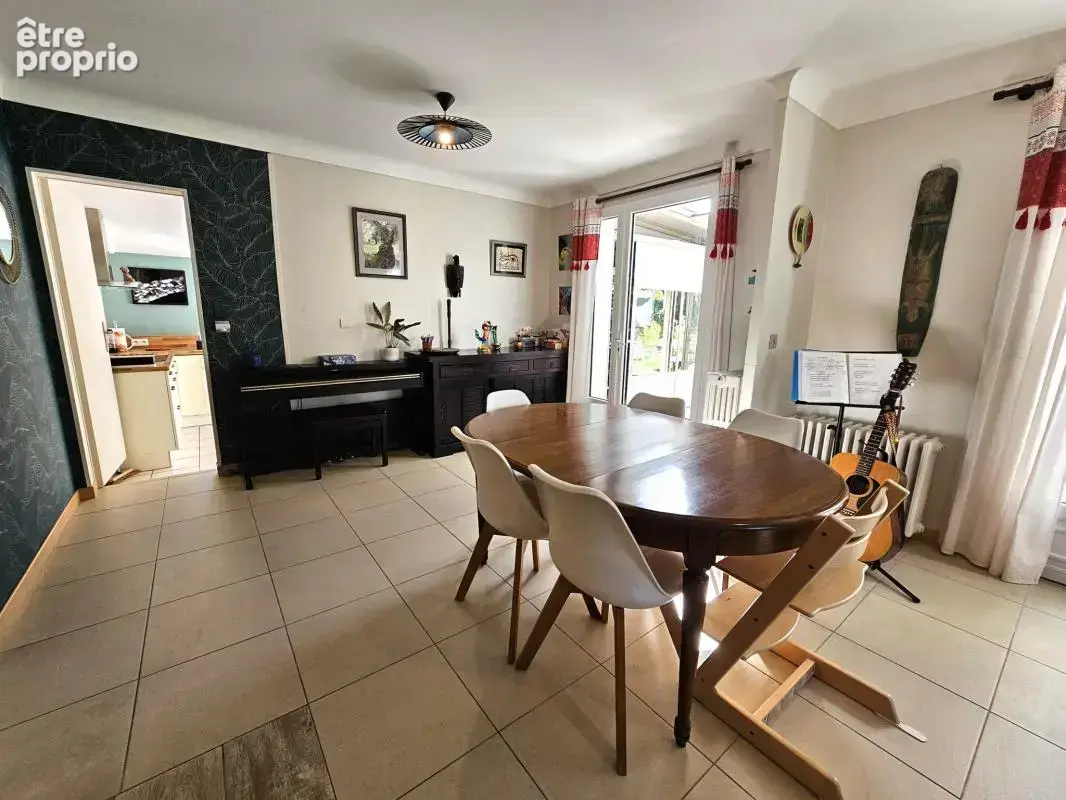Maison BBC, 4 chambres, une mezzanine, un grand garage sur u - photo 2