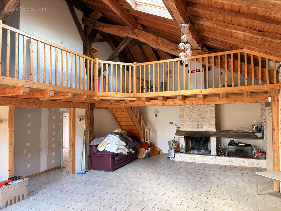 Maison à SAINT-VITE