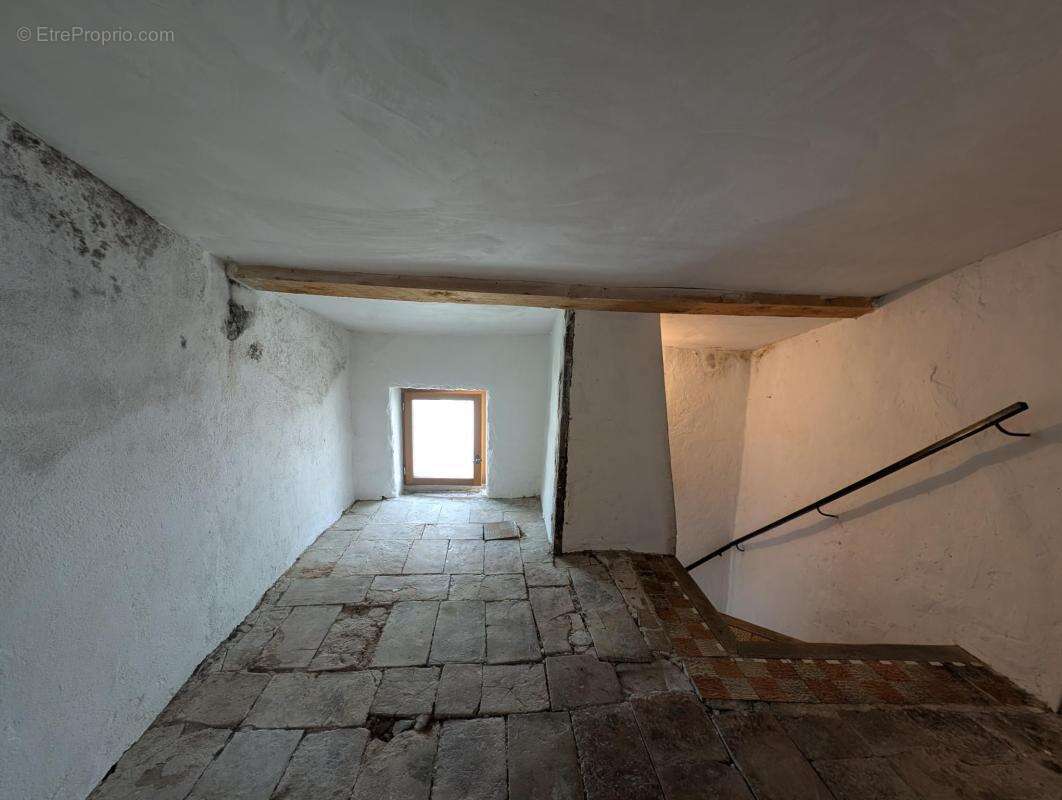 Maison à ADISSAN