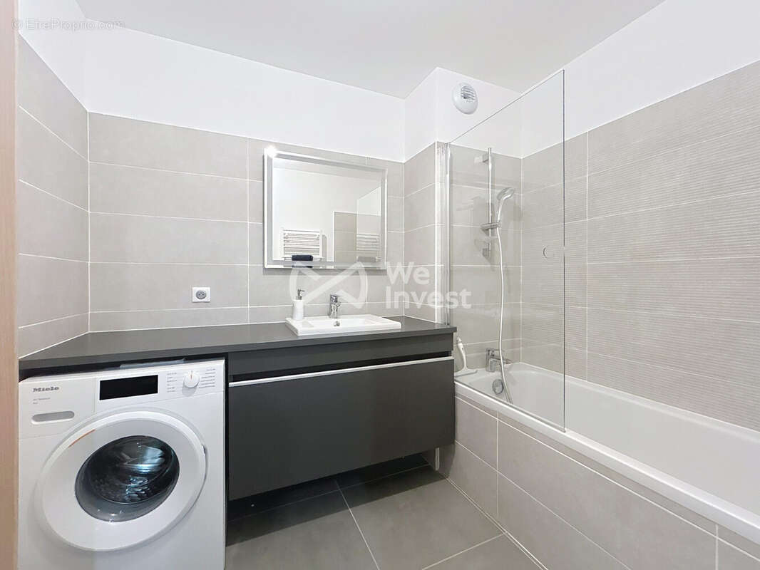 Appartement à MAUGUIO