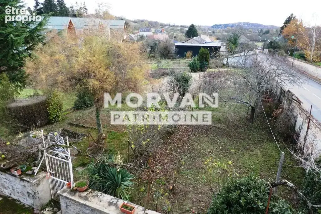 Centre bourg - maison avec jardin et dependances - 49900 € - photo 2