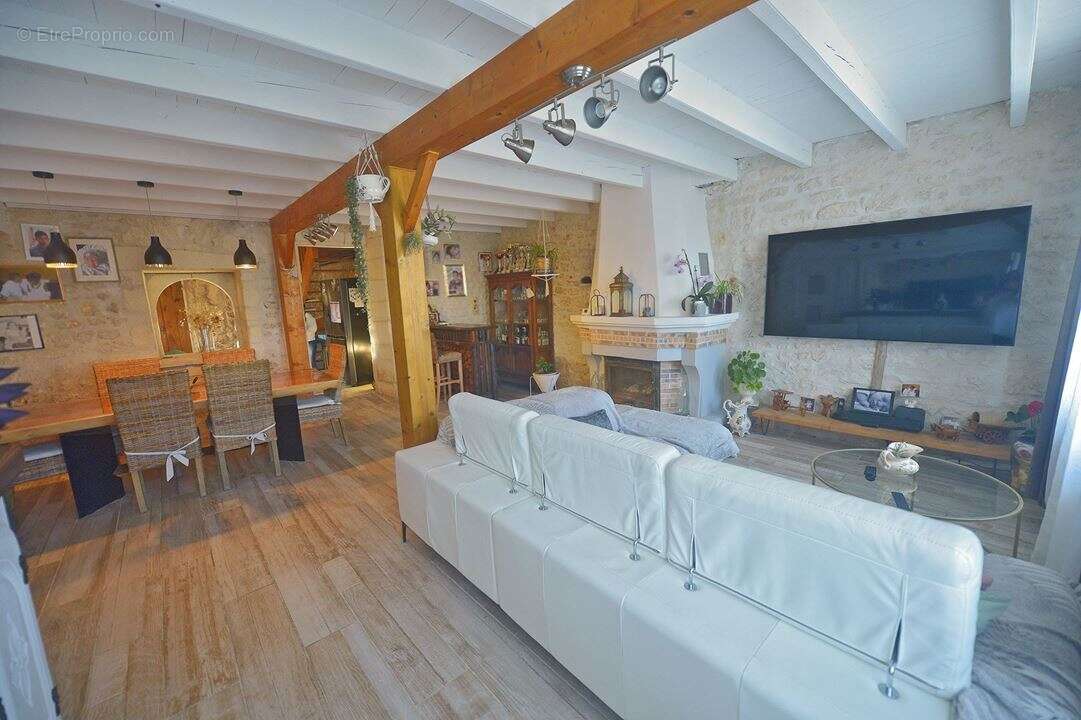 Maison à NIEULLE-SUR-SEUDRE