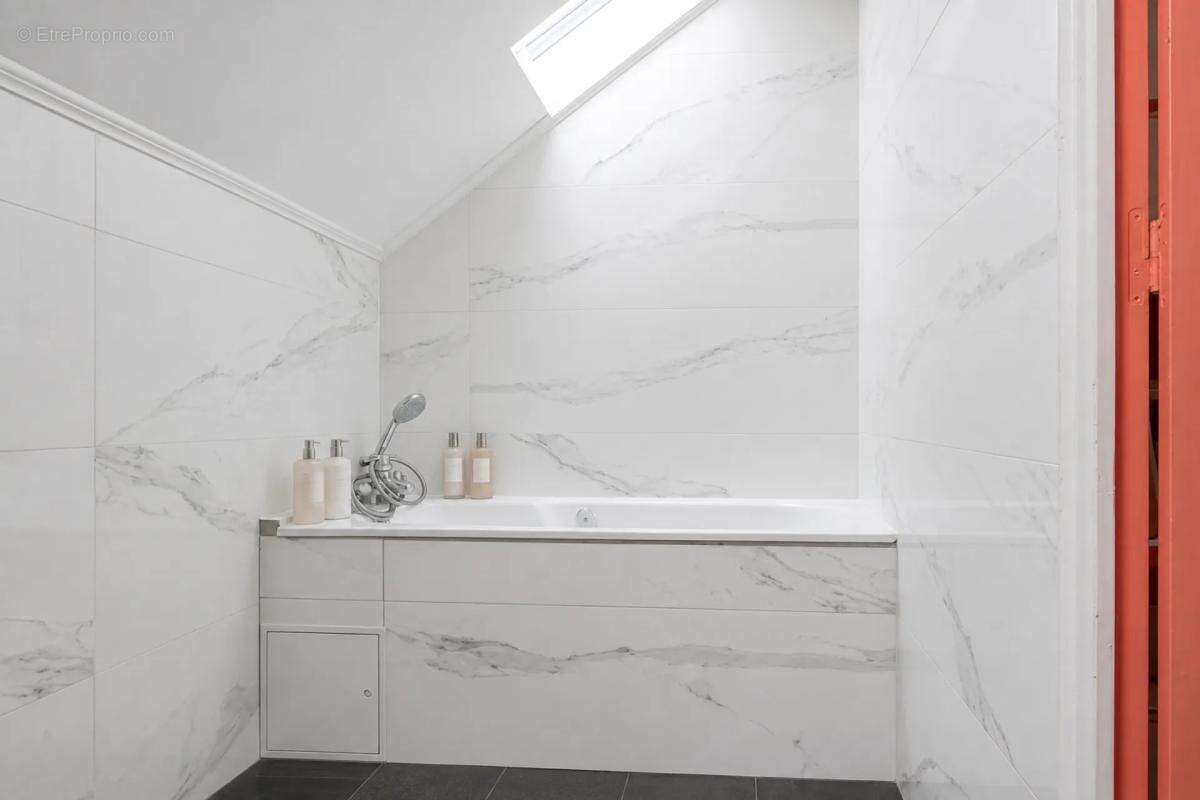 Immeuble rénové avec 3 appartements à Mulhouse - photo 18