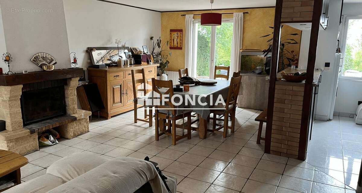 Maison à BONNIERES-SUR-SEINE