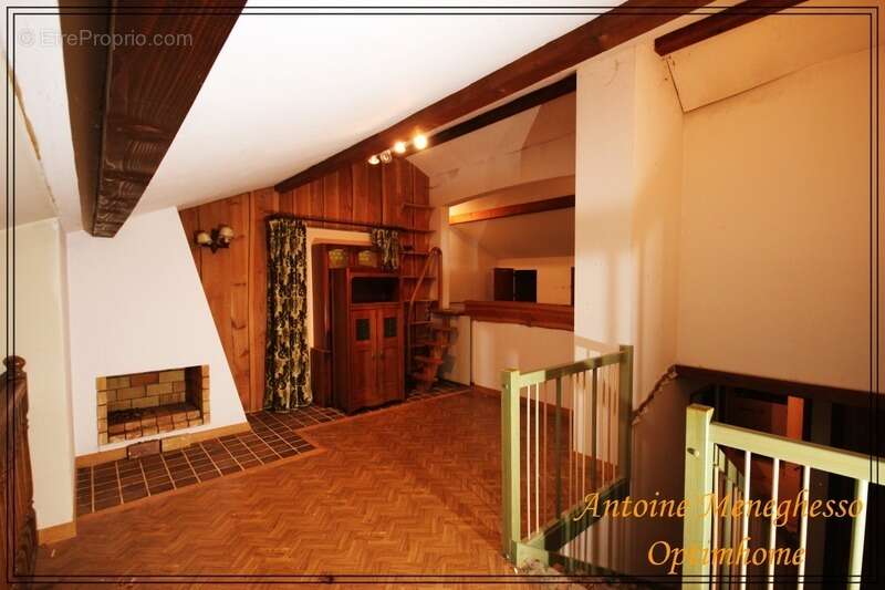 Maison à ENTRE-DEUX-EAUX