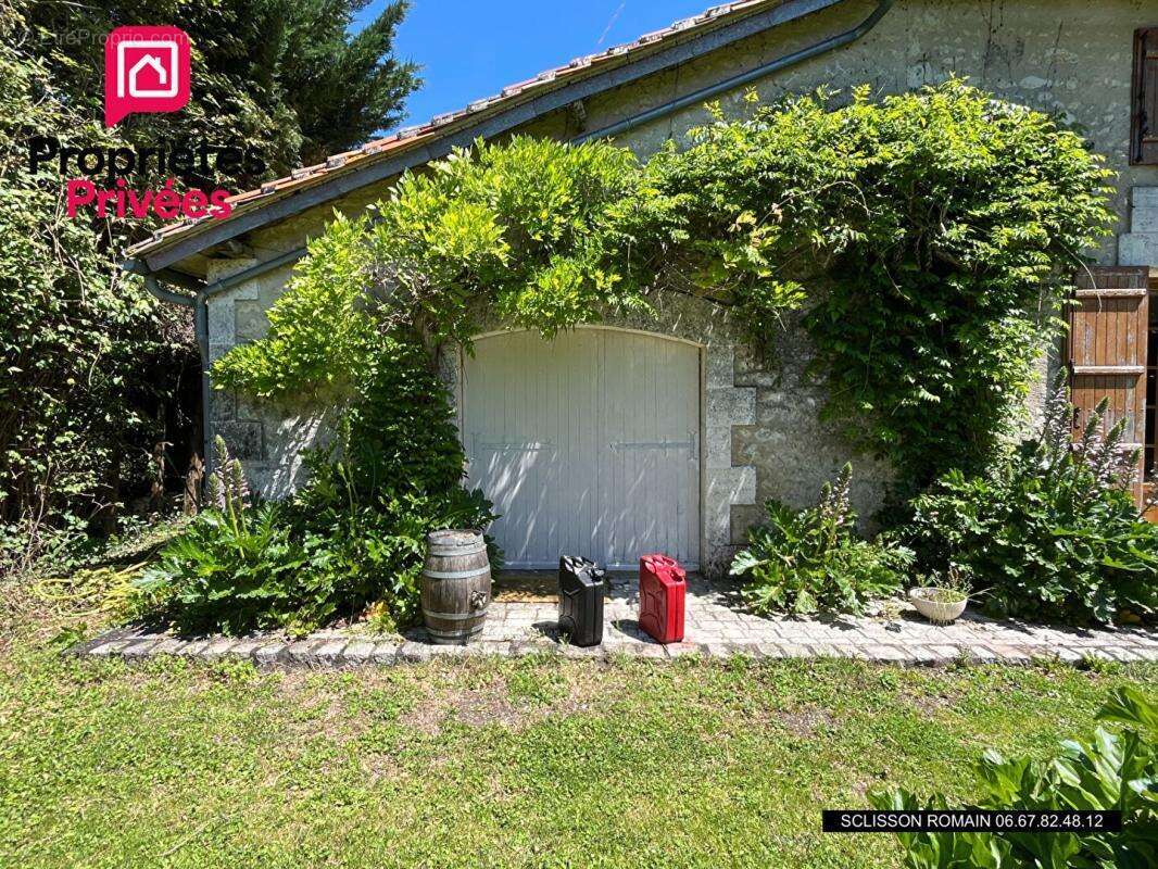 Charentaise Berneuil - 186 m2 - 3 chambres - jardin arboré - PRIX 228 778 HAI - photo 15