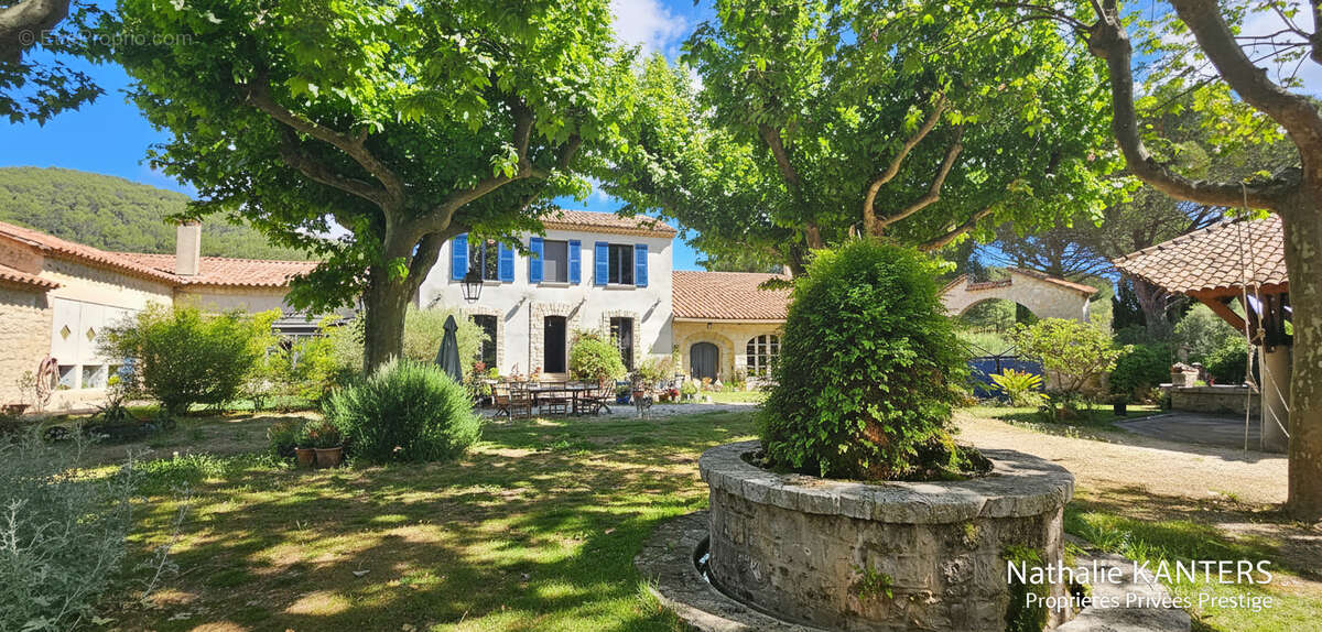 Maison à SOLLIES-PONT
