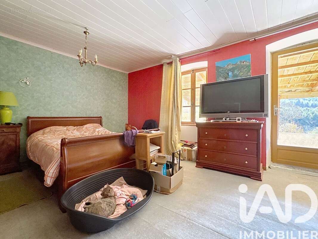 Photo 7 - Maison à SAINT-AMANT-ROCHE-SAVINE