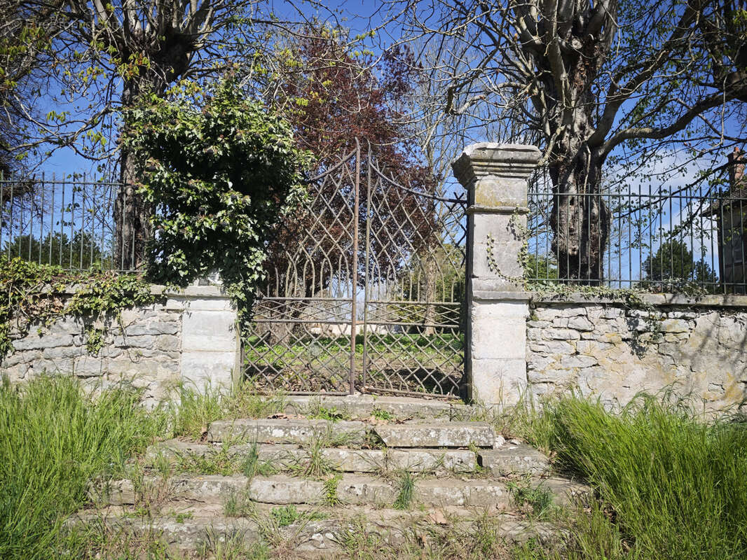 Maison à CHATILLON-EN-BAZOIS