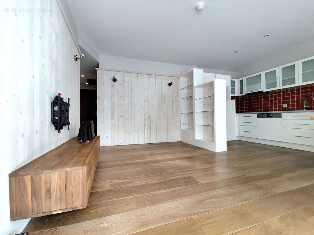 Appartement à COMBRIT