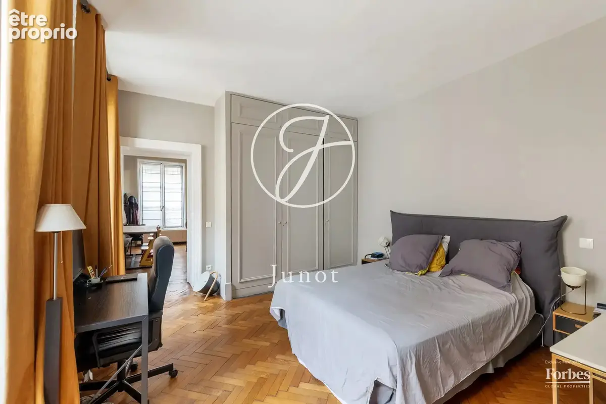 Lisière Paris 2e / Paris 10e - SENTIER / MONTORGUEIL / RUE DES JEÛNEURS - Appartement - 3 pièces - 87,53m² Carrez - 89,32m² au s - photo 8