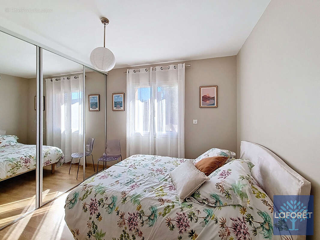 Maison à SAINT-LOUP-CAMMAS