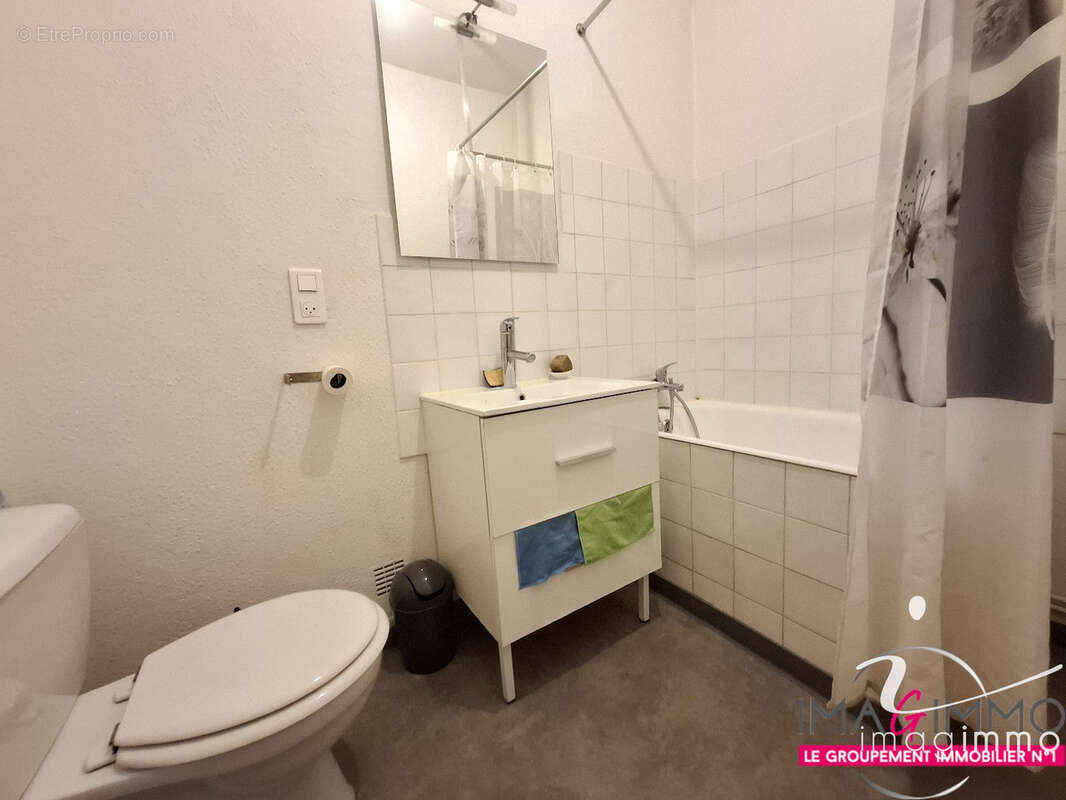 Dans un environnement exceptionnel, boisé, découvrez cette bâtisse de 1869, de plus de 200 m2 de surface utile - photo 18
