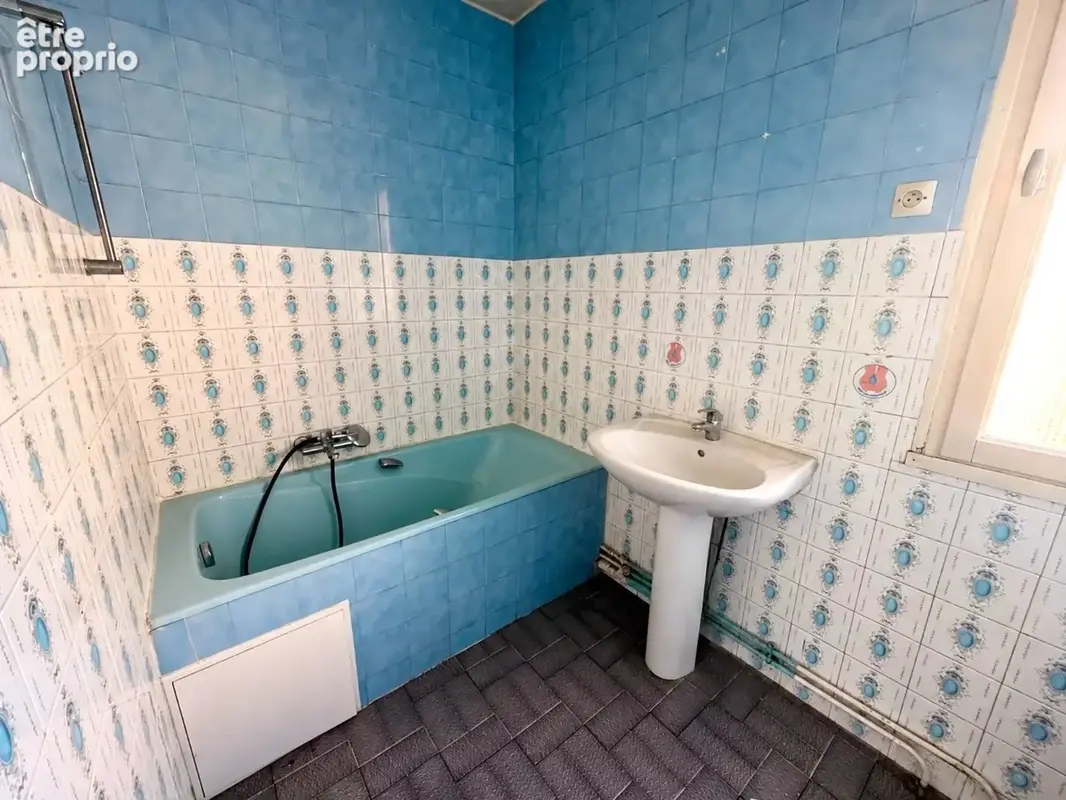 FIRMINY – Appartement T4 de 95,44 m² avec garage, cave et trois balcons - photo 7