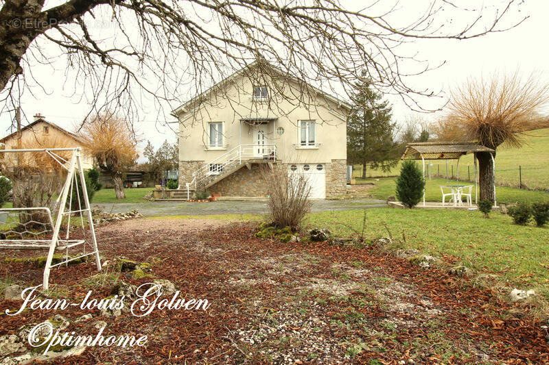 Maison à SEVERAC-LE-CHATEAU