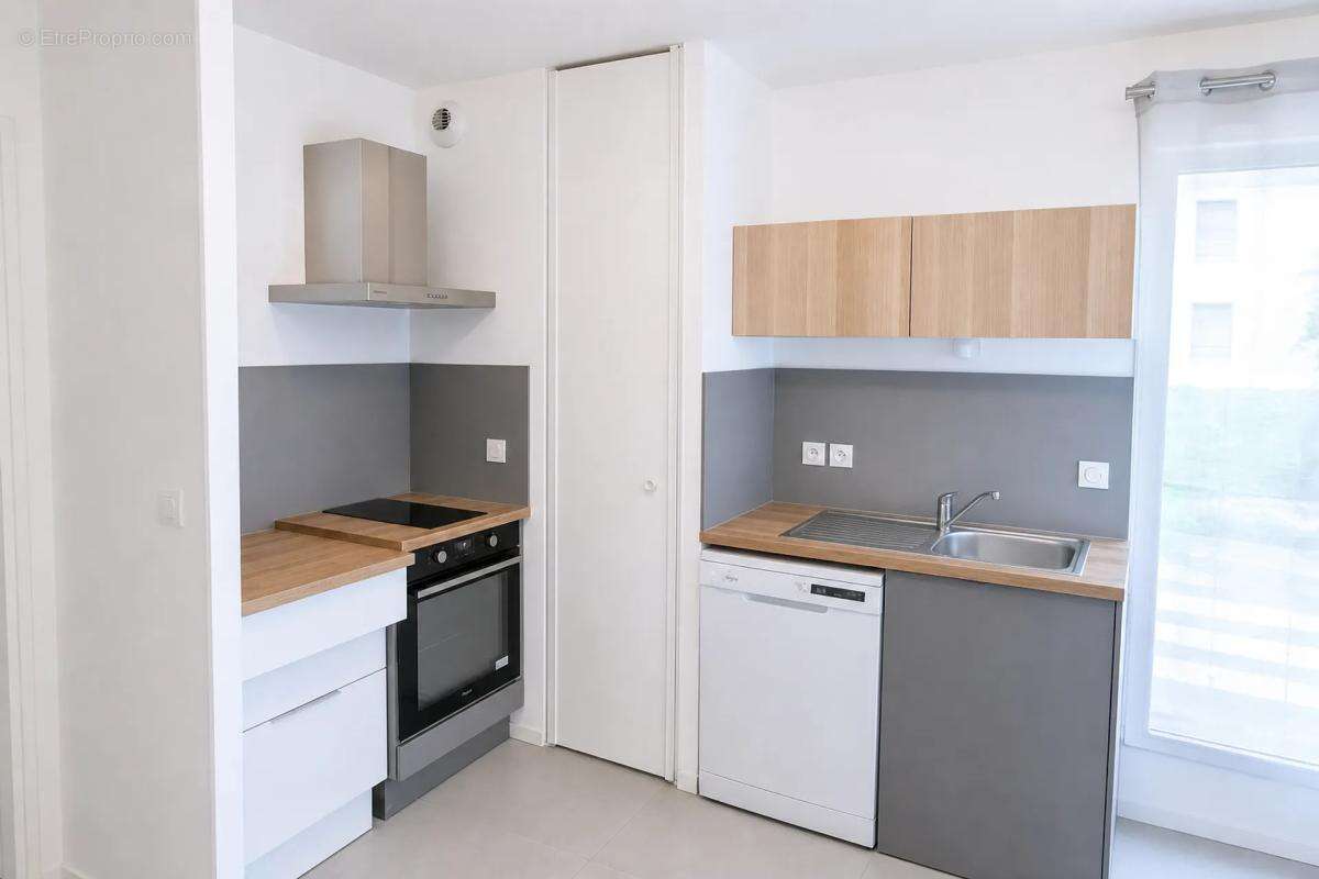 Appartement à PAREMPUYRE