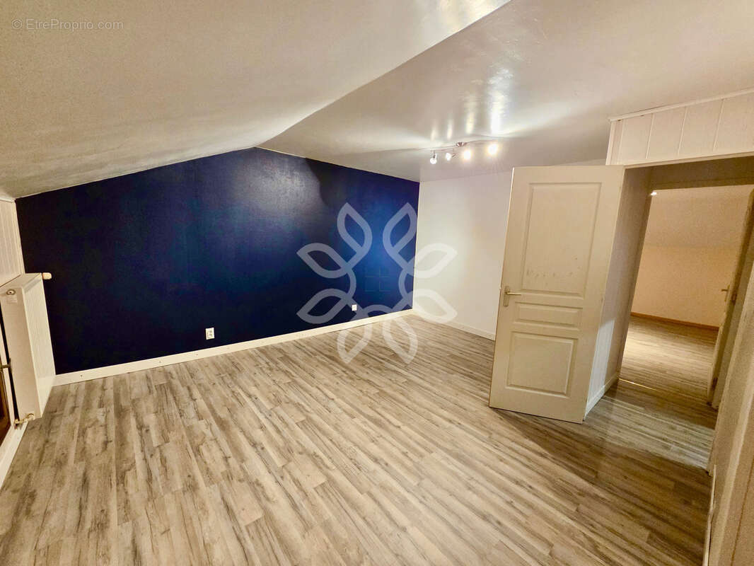 Maison à SAINTE-FLORINE