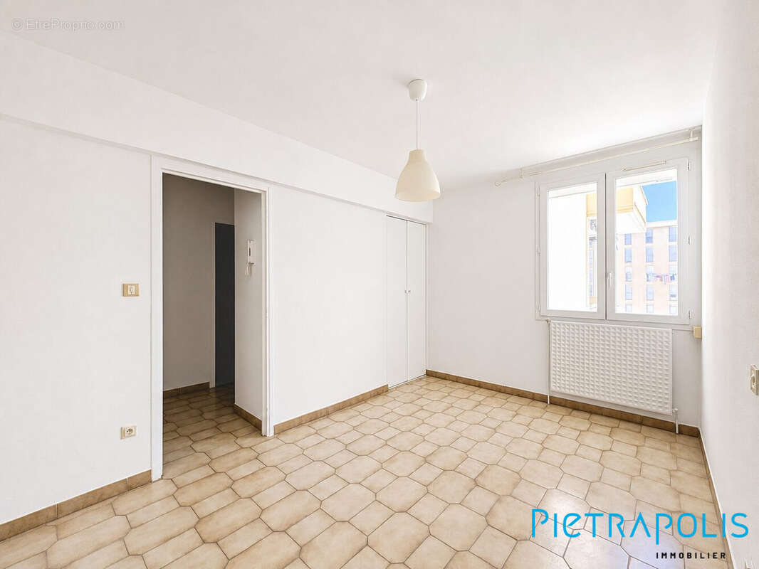 Appartement 42 m² à Sete  - photo 4