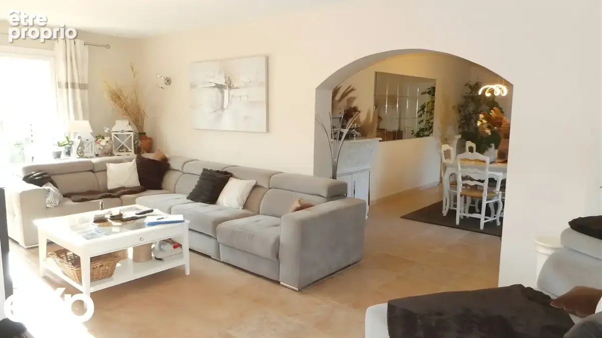 Maison 152 m² à Rougiers  - photo 3