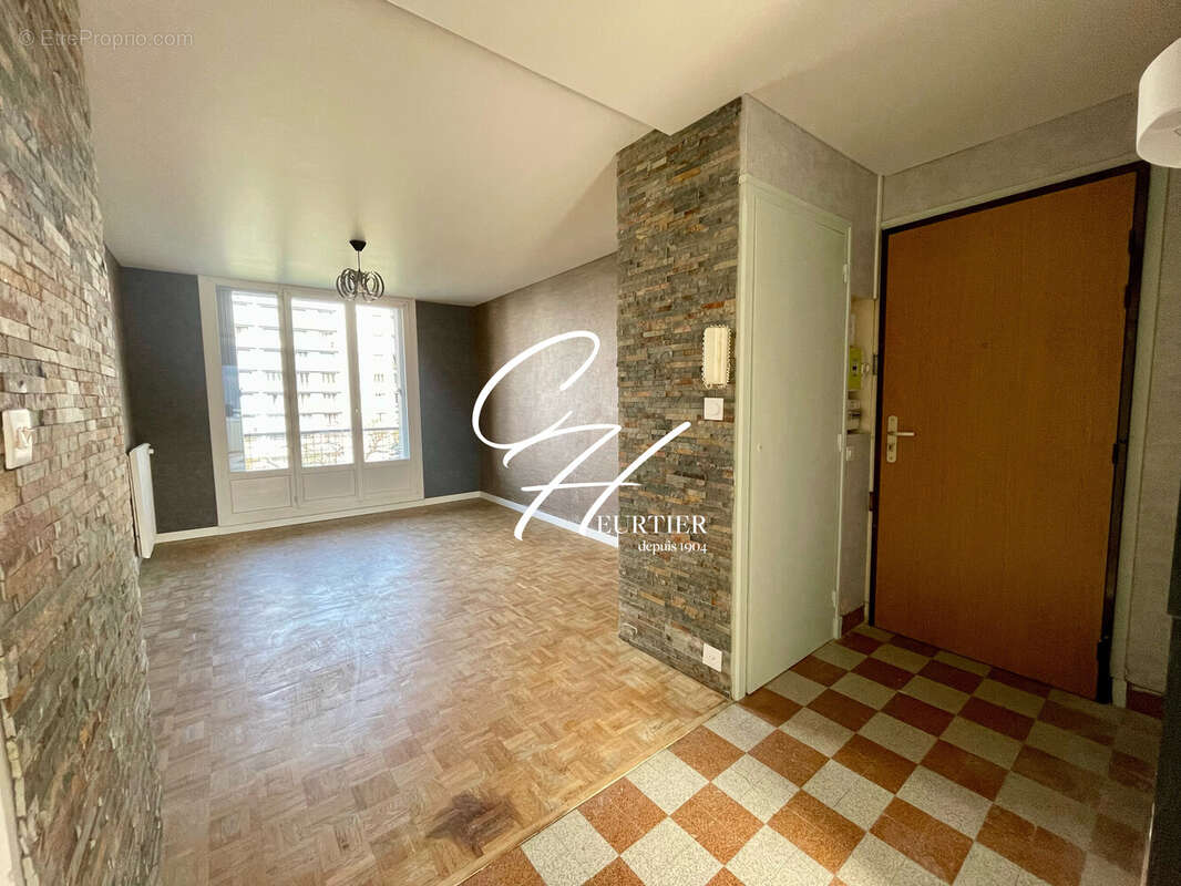 Appartement à ECHIROLLES