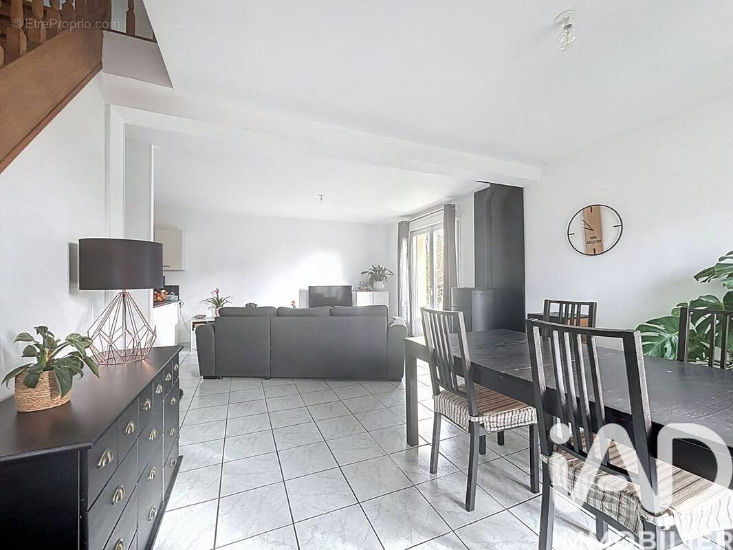 Photo 1 - Maison à MINIAC-MORVAN