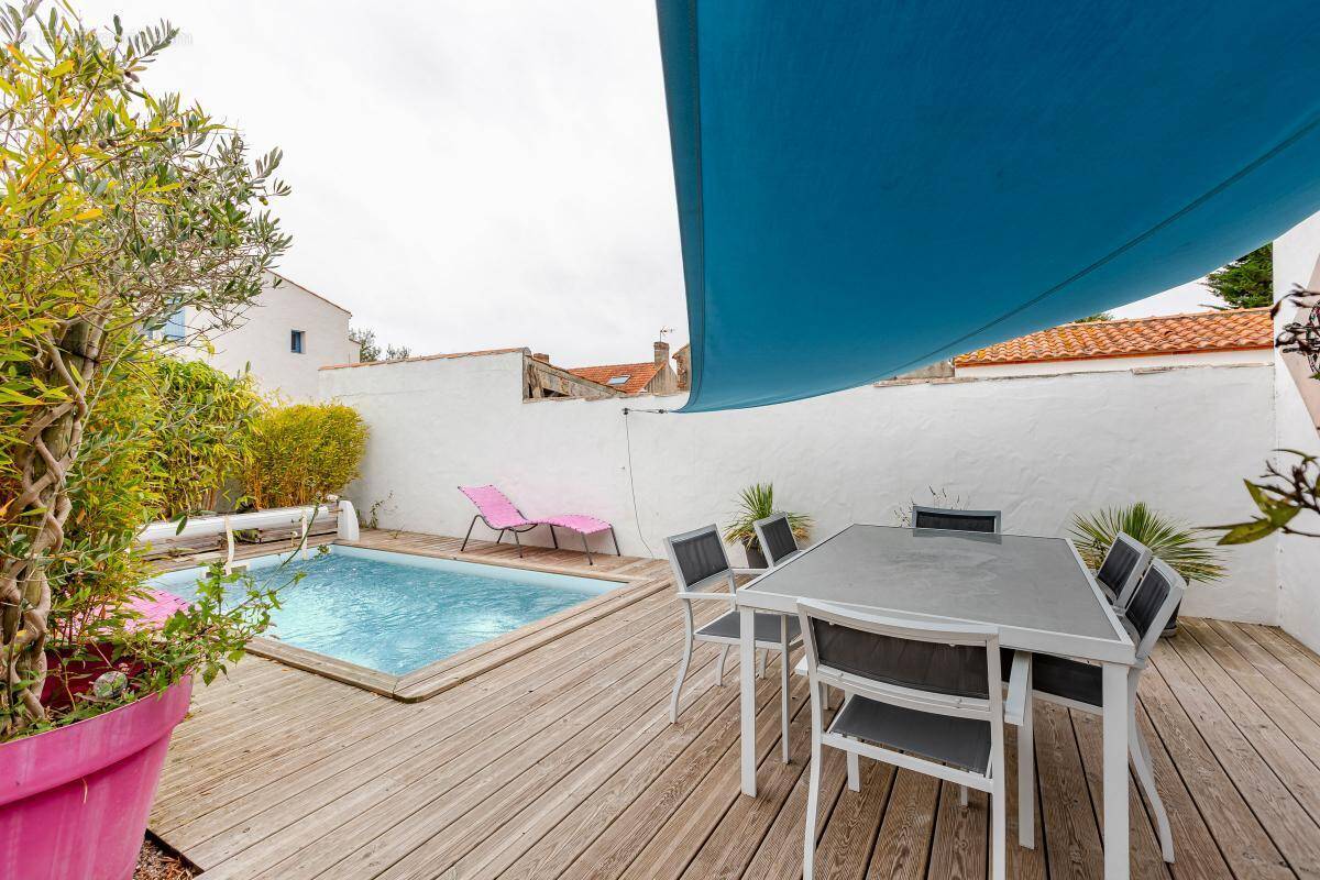 Maison à L&#039;EPINE