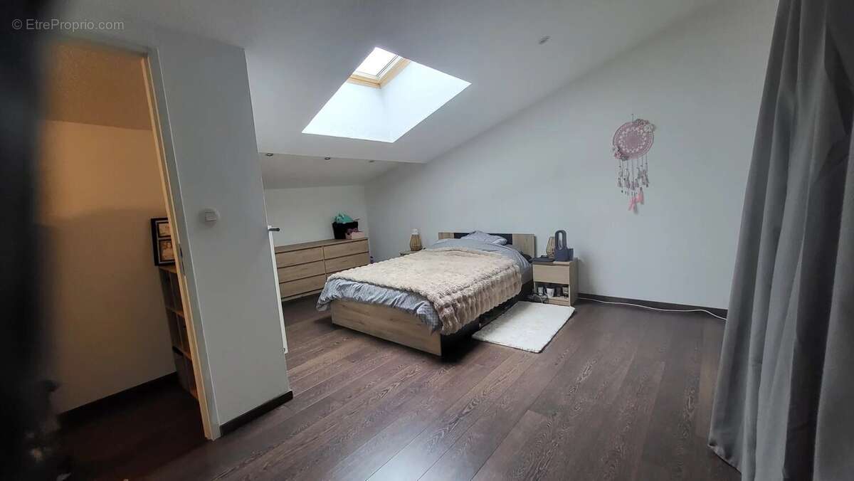 Appartement à LA CHAPELLE-DE-GUINCHAY