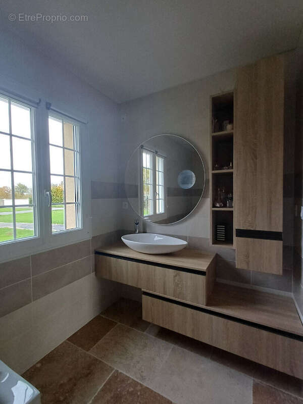 Maison à PONT-L&#039;EVEQUE