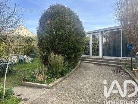 Photo 6 - Maison à SAINTRY-SUR-SEINE