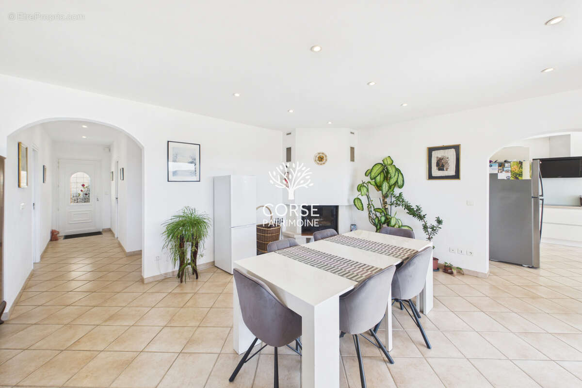 Maison à PORTO-VECCHIO