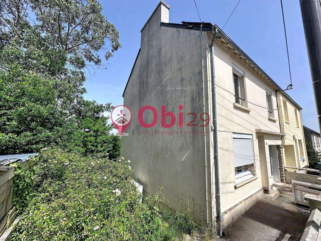 Maison à PONT-DE-BUIS-LES-QUIMERCH