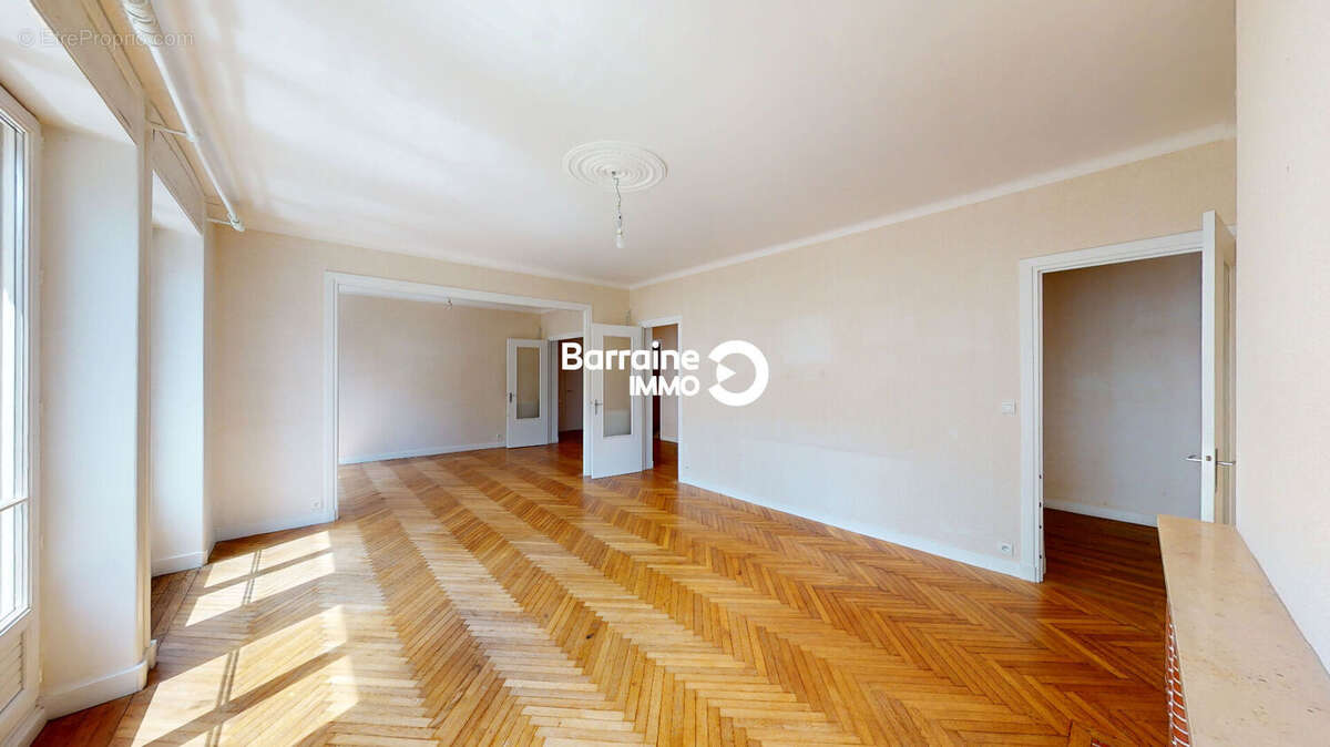 A vendre branda appartement t6 138m² 3 chambres balcon garage - photo 2