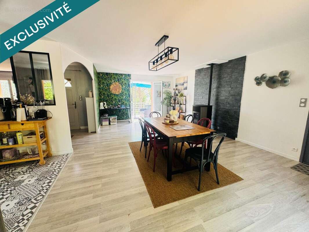 Photo 8 - Maison à LA BASTIDE-DES-JOURDANS