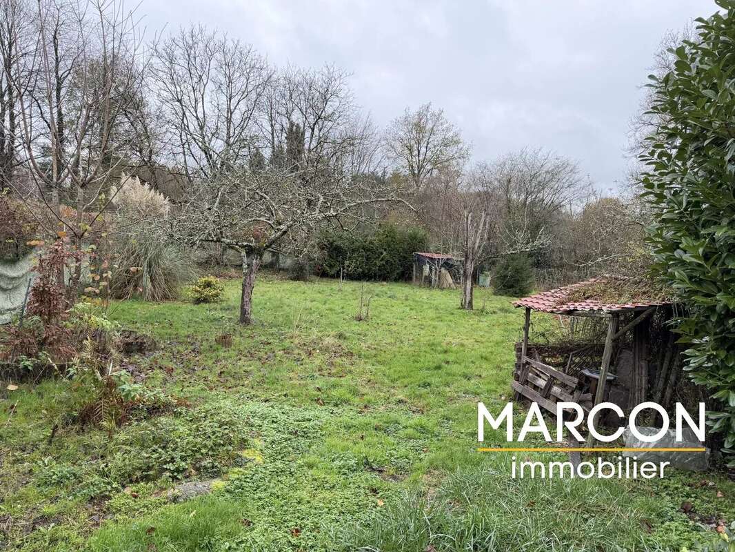 Maison à MOUTIER-MALCARD