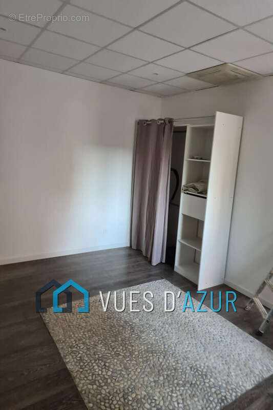 Appartement à VALLAURIS