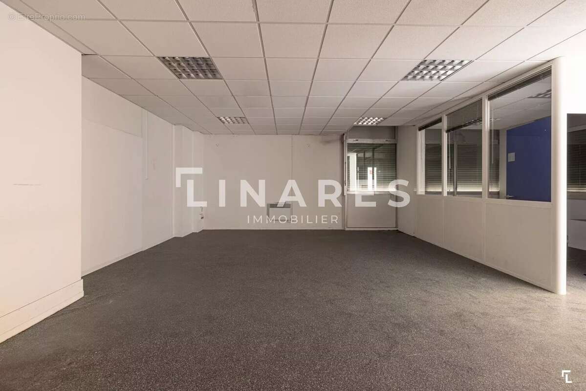 Commerce à MARSEILLE-4E