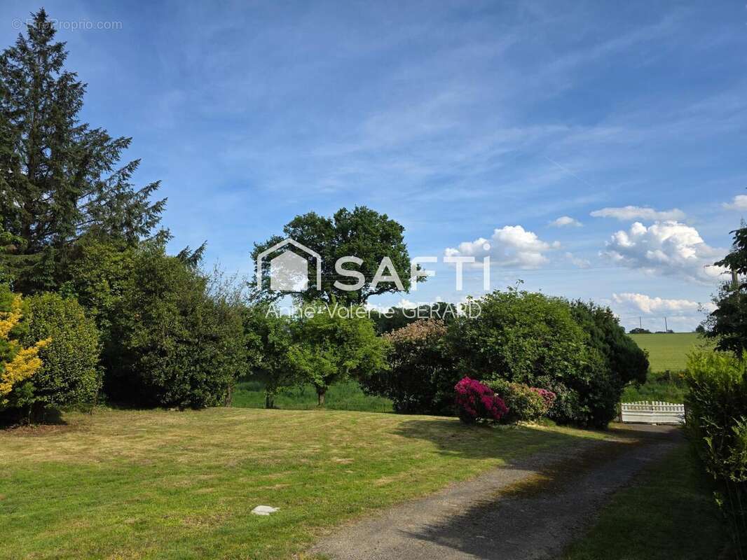 Maison 70 m² à Saint-Ellier-Du-Maine  - photo 3